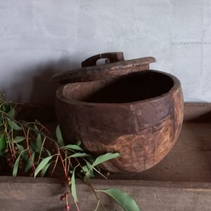 Houten Nepalees Pot met Deksel