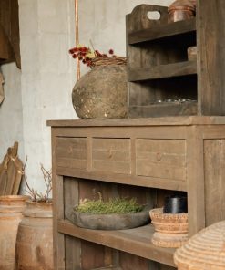 Alternative view of Dressoir