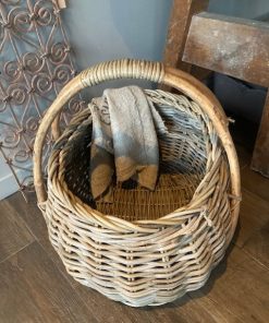 Alternative view of Stoere rieten mand