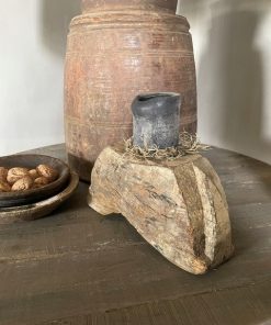 Alternative view of Stoere houten kandelaar