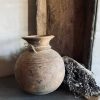 Bolle kruik met ijzeren detail - 1 -